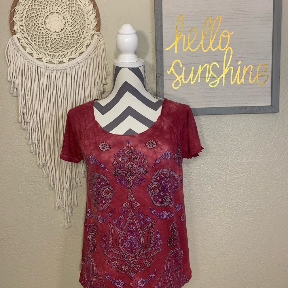 LUCKY BRAND soft tee. Size small.